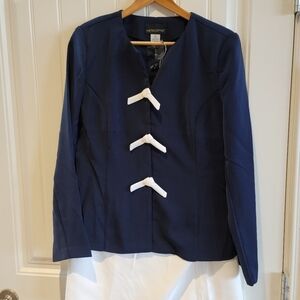 💥4 for $25💥 Metrostyle 2 piece skirt suit